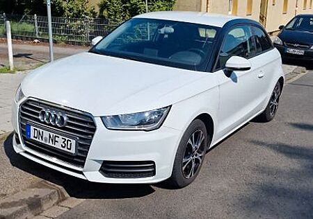 Audi A1 1.4 ltr. TFSI - Navi Temp Shz PDC