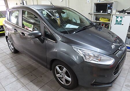 Ford B-Max Titanium
