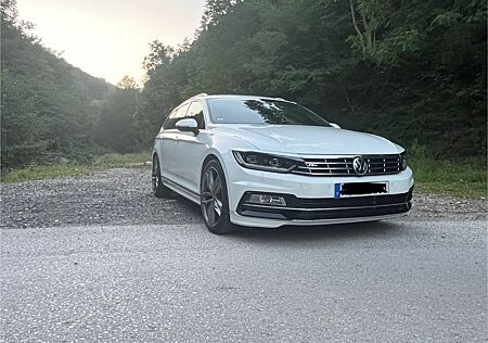 VW Passat Volkswagen Variant 2.0 TDI R-Line 140kW DSG