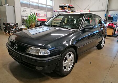 Opel Astra f 2.0 16V*Klima*2.Hand*HU/AU-KD-ZR NEU*