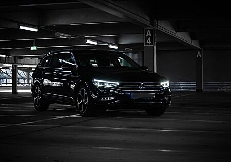 VW Passat Variant Volkswagen 2.0 TSI OPF 140kW DSG Busines...