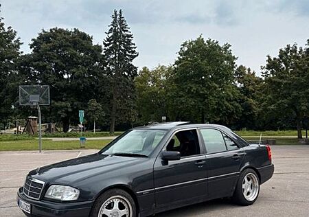 Mercedes-Benz C 180 CLASSIC Classic