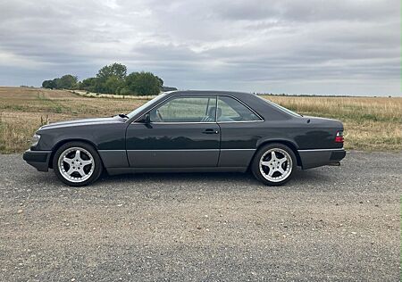 Mercedes-Benz CE 300