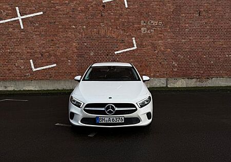 Mercedes-Benz A 220 DCT -Navi/Led-Scheinwerfer/Widescreen