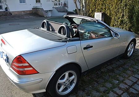 Mercedes-Benz SLK 200 -