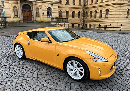 Nissan 370Z 3.7 Pack 7AT Yellow