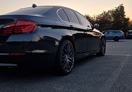 BMW 520d - F10 Bj. 2010 179.000km + 8 Felgen