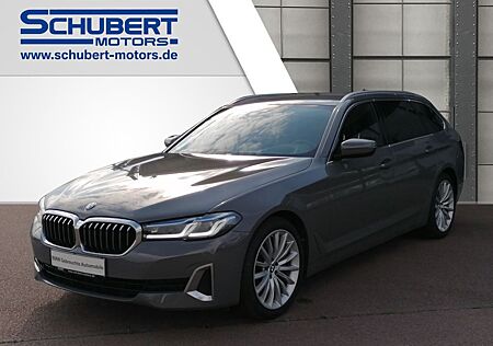 BMW 540 d xDrive Touring Luxury Line 19'' HUD Harman