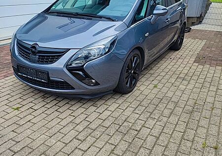 Opel Zafira Tourer gebraucht kaufen Opel Zafira Tourer 2.0 CDTi 125k...