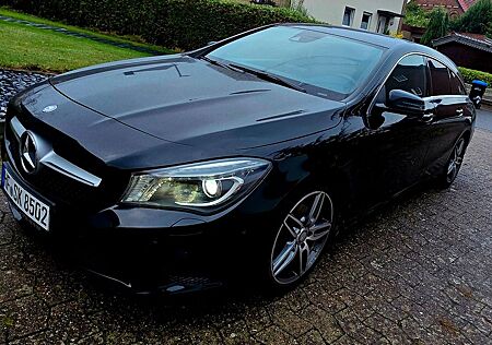 Mercedes-Benz CLA 220 Shooting Brake CLA 220 CDI Shooting Brake AMGline