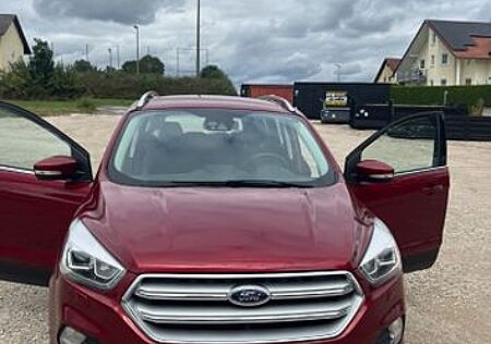 Ford Kuga 1,5 EcoBoost 4x4 129kW Titanium Autom. ...