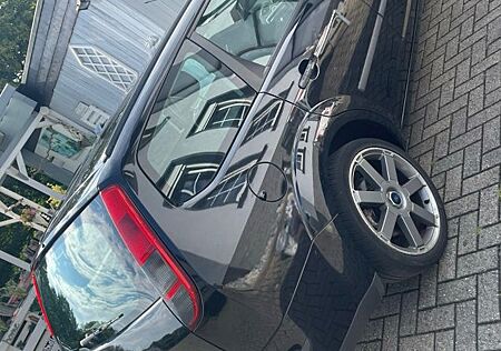 Ford Focus 2,0 Ghia Ghia