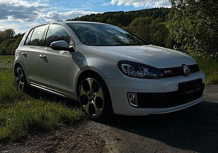 VW Golf Volkswagen 2.0 TSI GTI GTI