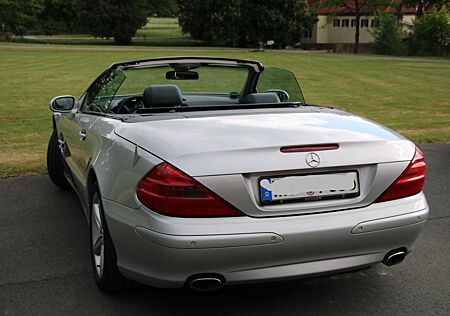 Mercedes-Benz SL 350 originaler und gepflegter Zustand