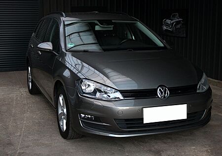 VW Golf Volkswagen 1.6 TDI DSG BMT Comfortline Variant 1. Hand