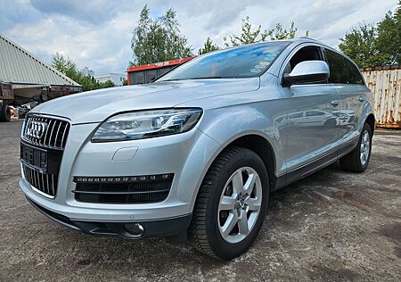 Audi Q7 3.0 TDI quattro tipt LEDER AHK 7 Sitz TV