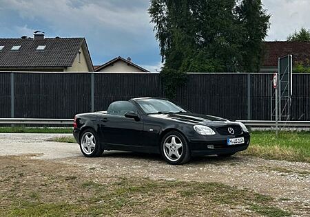 Mercedes-Benz SLK 200 -