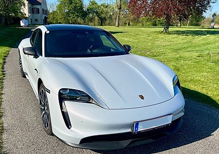 Porsche Taycan 4S S