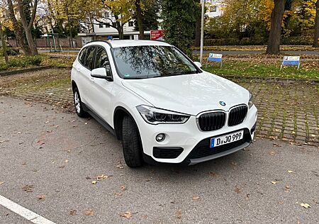 BMW X1 X1sDrive18i-Aut.DKG17"NaviLED AHK RFK ParkAssPDC