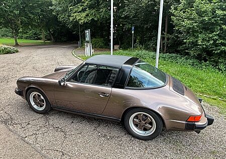 Porsche 911 Urmodell 911 SC Targa Motor 2000km TOP