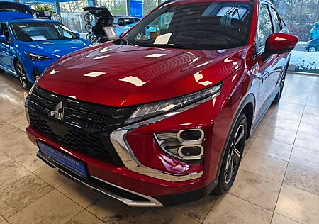 Mitsubishi Eclipse Cross Hybrid 4WD | Navi