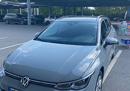 VW Golf Volkswagen VIII Variant Life