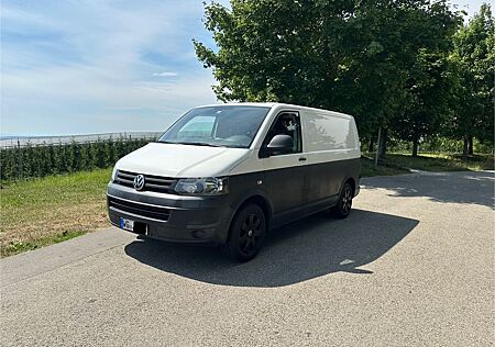 VW T5 Transporter Volkswagen Camper