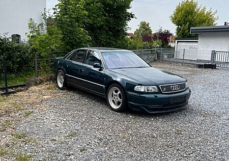 Audi A8 4.2 quattro tiptronic -