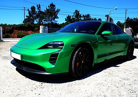Porsche Taycan GTS