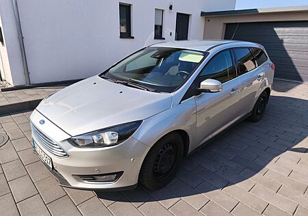 Ford Focus 1,5 TDCi 77kW ECOnetic 88g Titanium Ti...