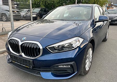 BMW 118i Advantage-F40-Spurhalt, Front Assistent