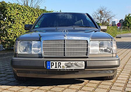Mercedes-Benz CE 300