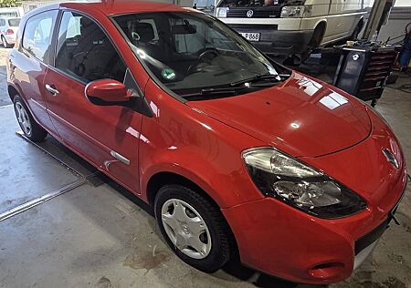 Renault Clio 1.2 58kW Automatik