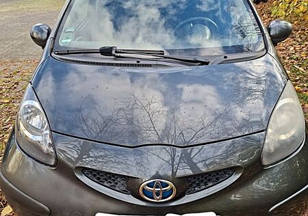 Toyota Aygo (X) Aygo (X) 1,0 -