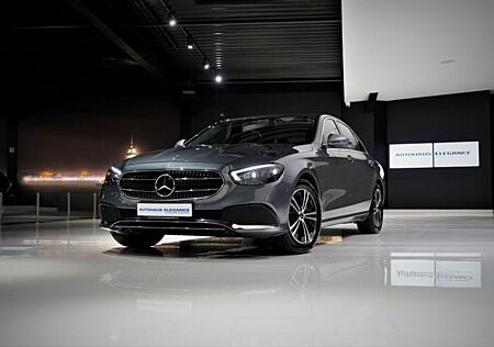 Mercedes-Benz E 300 Lim.*AVANTGARDE-INT.*MULTIBEAM*LEDER*NAVI*