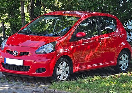 Toyota Aygo (X) Aygo (X) 1,0-l-VVT-i Cool Cool