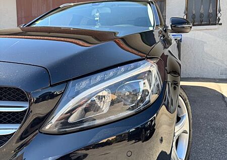 Mercedes-Benz C 400 4MATIC T Autom. -