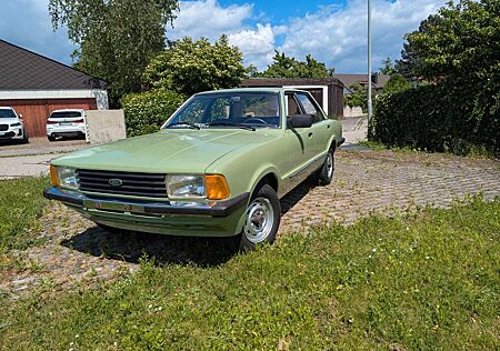 Ford Taunus neu lackiert und restauriert