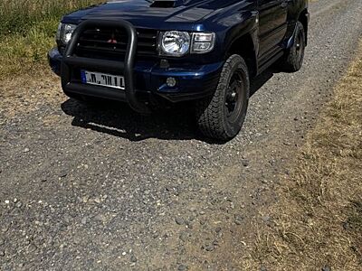 Mitsubishi Pajero 2.8TD Trophy Trophy