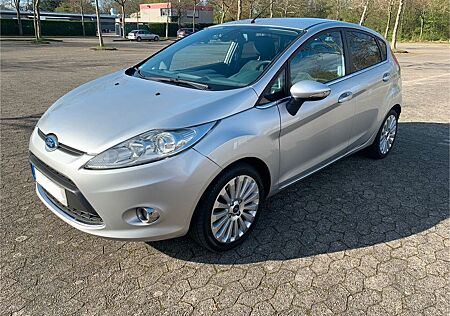 Ford Fiesta 1,25 Titanium 2. Hand 82 PS 5-türig