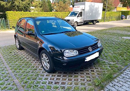 VW Golf Volkswagen 1.6 Highline 25 Years