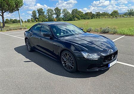 Maserati Ghibli 3.0 V6 S Q4 Automatik S Black/Black