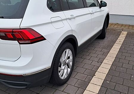 VW Tiguan Volkswagen 1.5 TSI OPF 96kW ACTIVE ACTIVE