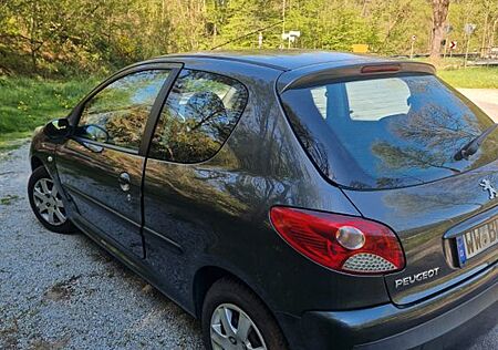 Peugeot 206 1.1 60 -