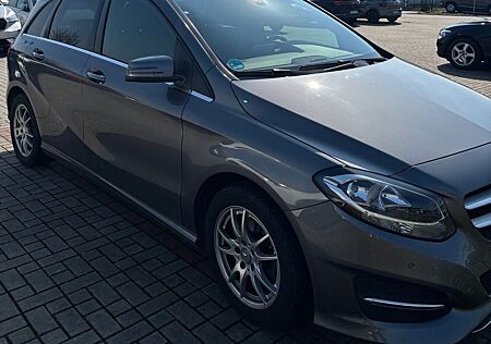 Mercedes-Benz B 180 B180 Autom.|top gepflegt|unfallfrei|8-f.Alu|AHK