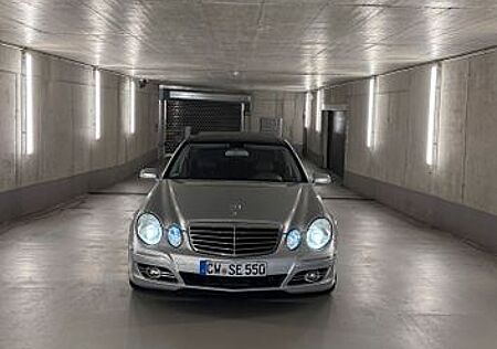 Mercedes-Benz E 500 AVANTGARDE