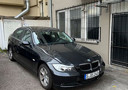 BMW 318i e90