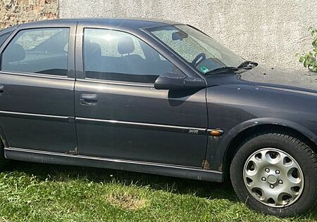 Opel Vectra 1.8 16V Edition 2000 Edition 2000