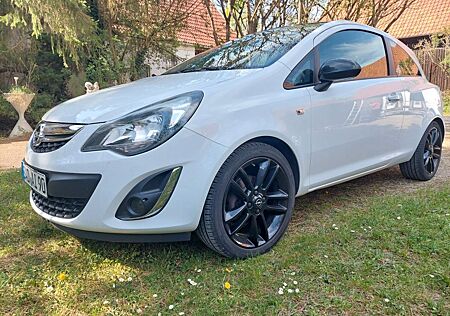 Opel Corsa 1.4 Color Edition Color Edition
