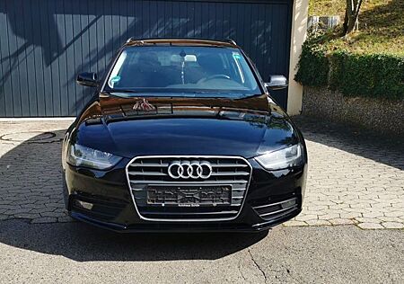 Audi A4 2.0 TDI 136PS ultra Attraction Avant